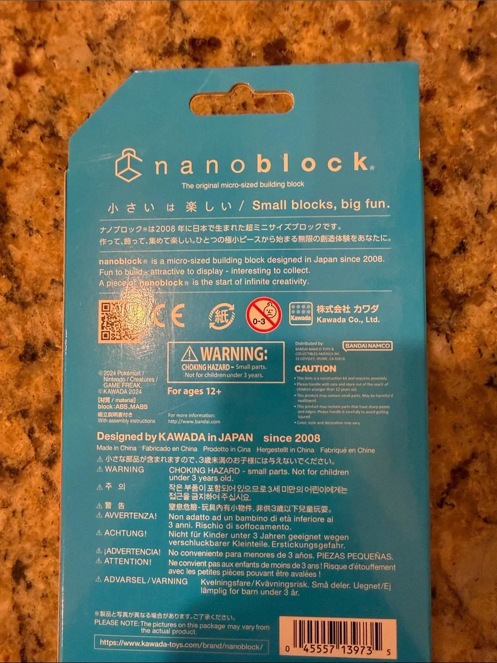 Nano Pokemon Charizard Micro Block Set - Orange, Blue, White legos